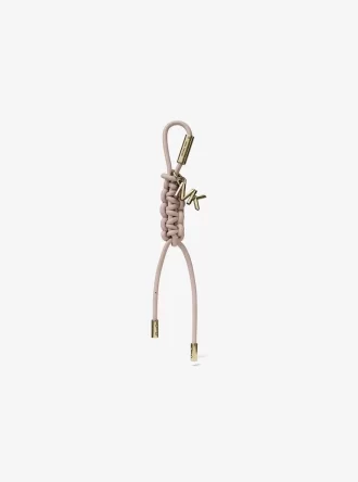 Adorno para bolso con cordón trenzado y tono dorado
