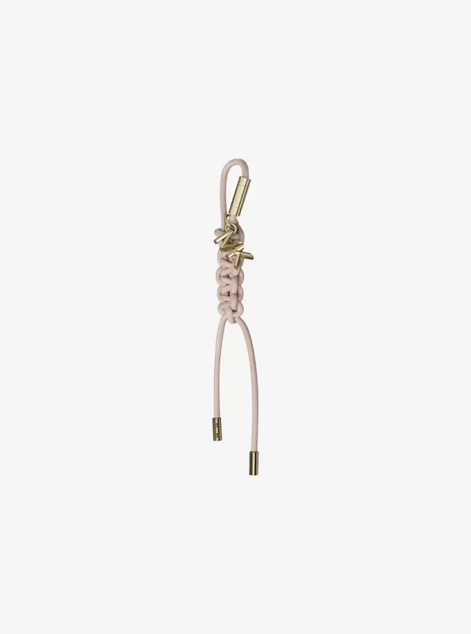 Adorno para bolso con cordón trenzado y tono dorado Adorno para bolso con cordón trenzado y tono dorado