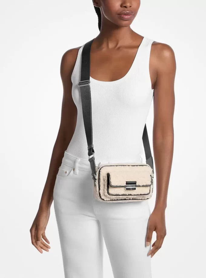 Bolso bandolera Bradshaw extrapequeño para cámara de piel sintética