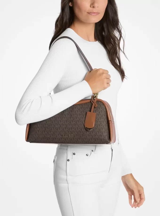 Bolso bandolera Cecily mediano con logo de la firma