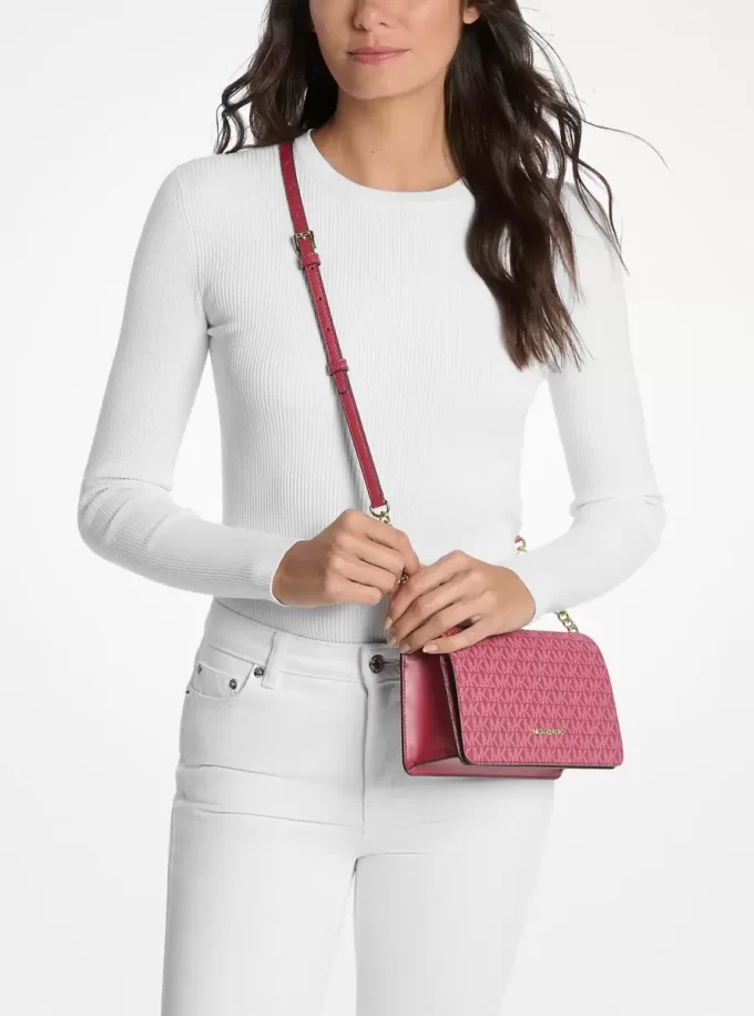 Bolso bandolera con el logotipo de Jet Set Signature Bolso bandolera con el logotipo de Jet Set Signature