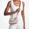 Bolso bandolera convertible con el logotipo de Jet Set Signature Bolso bandolera convertible con el logotipo de Jet Set Signature