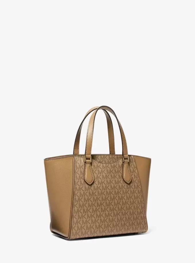 Bolso bandolera convertible de piel y logo de la firma Taryn Small Bolso bandolera convertible de piel y logo de la firma Taryn Small