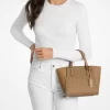 Bolso bandolera convertible de piel y logo de la firma Taryn Small Bolso bandolera convertible de piel y logo de la firma Taryn Small