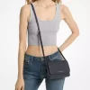 Bolso bandolera convertible mediano con logotipo de la firma Bolso bandolera convertible mediano con logotipo de la firma