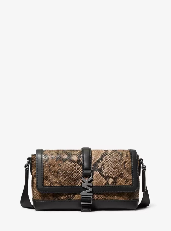 Bolso bandolera Cyrus pequeño con relieve de serpiente Bolso bandolera Cyrus pequeño con relieve de serpiente