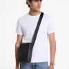 Bolso bandolera de piel granulada con el logotipo de Cooper en relieve Bolso bandolera de piel granulada con el logotipo de Cooper en relieve