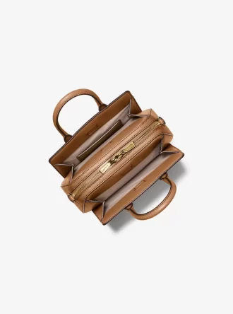 Bolso bandolera extrapequeño Laila con logotipo de la firma