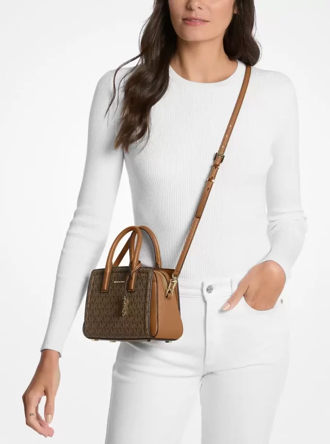 Bolso bandolera extrapequeño Laila con logotipo de la firma Bolso bandolera extrapequeño Laila con logotipo de la firma