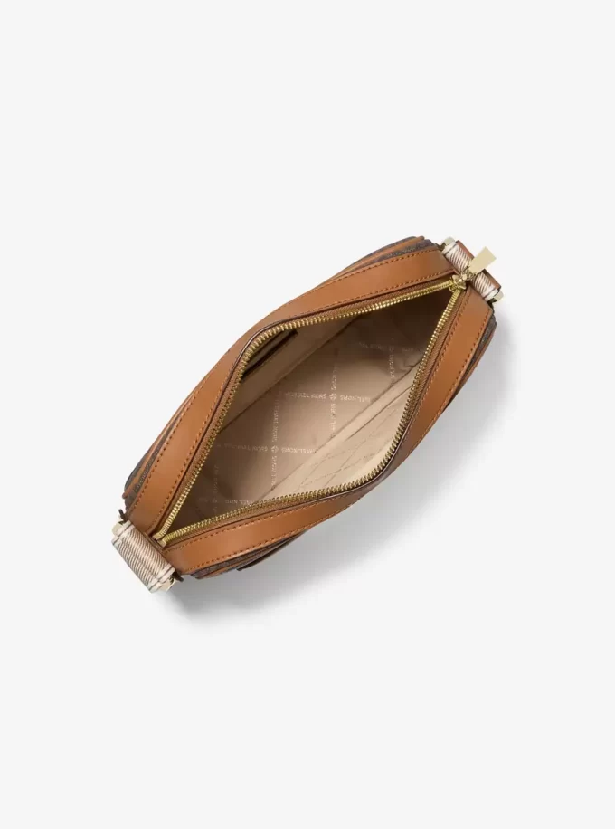 Bolso bandolera grande con logotipo de Maeve Bolso bandolera grande con logotipo de Maeve