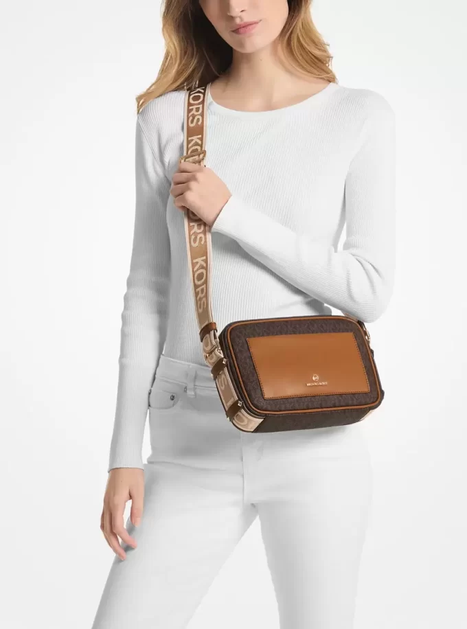 Bolso bandolera grande Maeve Signature Bolso bandolera grande Maeve Signature