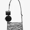 Bolso bandolera Jet Set Leather mediano con estampado animal y logotipo, con estuche para Apple AirPods Pro®.