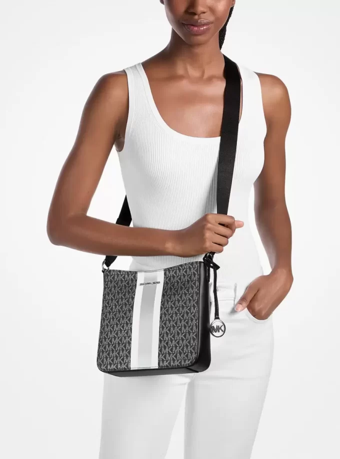 Bolso bandolera Jet Set Small Signature Logo Stripe Bolso bandolera Jet Set Small Signature Logo Stripe