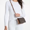 Bolso bandolera mediano con el logotipo de la firma Jet Set