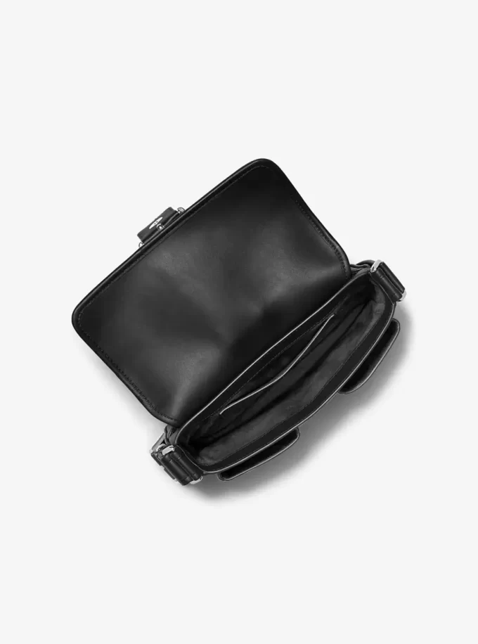 Bolso bandolera mediano de piel Colby Bolso bandolera mediano de piel Colby