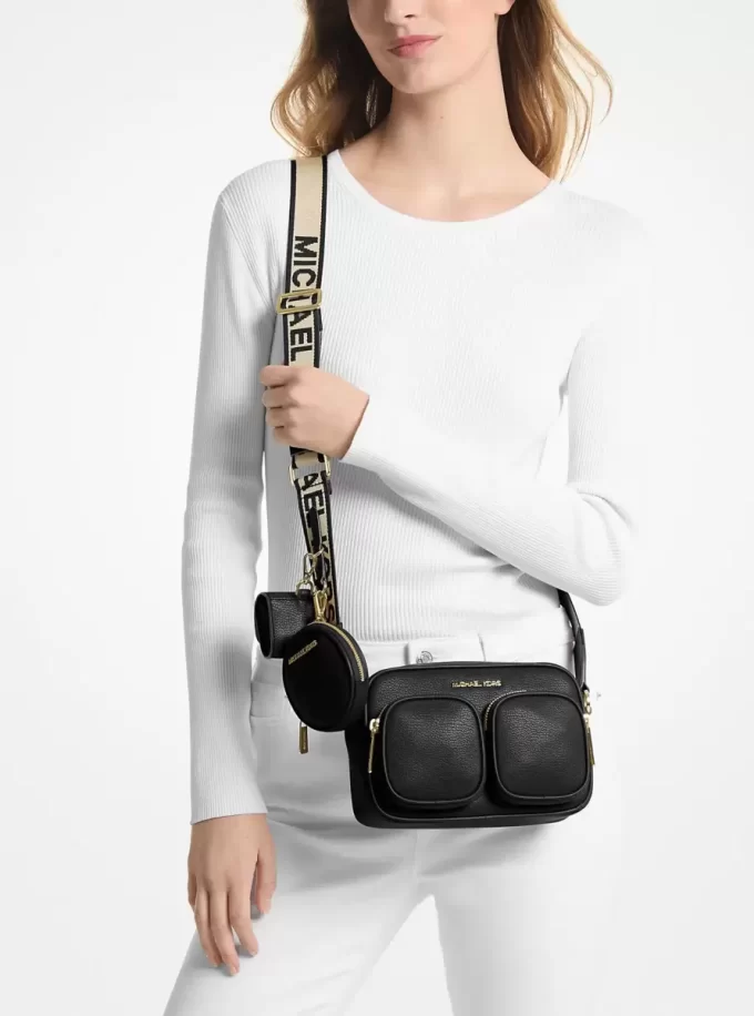 Bolso bandolera mediano de piel Jet Set con funda para Apple Airpods Pro®