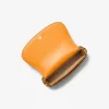Bolso bandolera mediano de piel Mila Bolso bandolera mediano de piel Mila