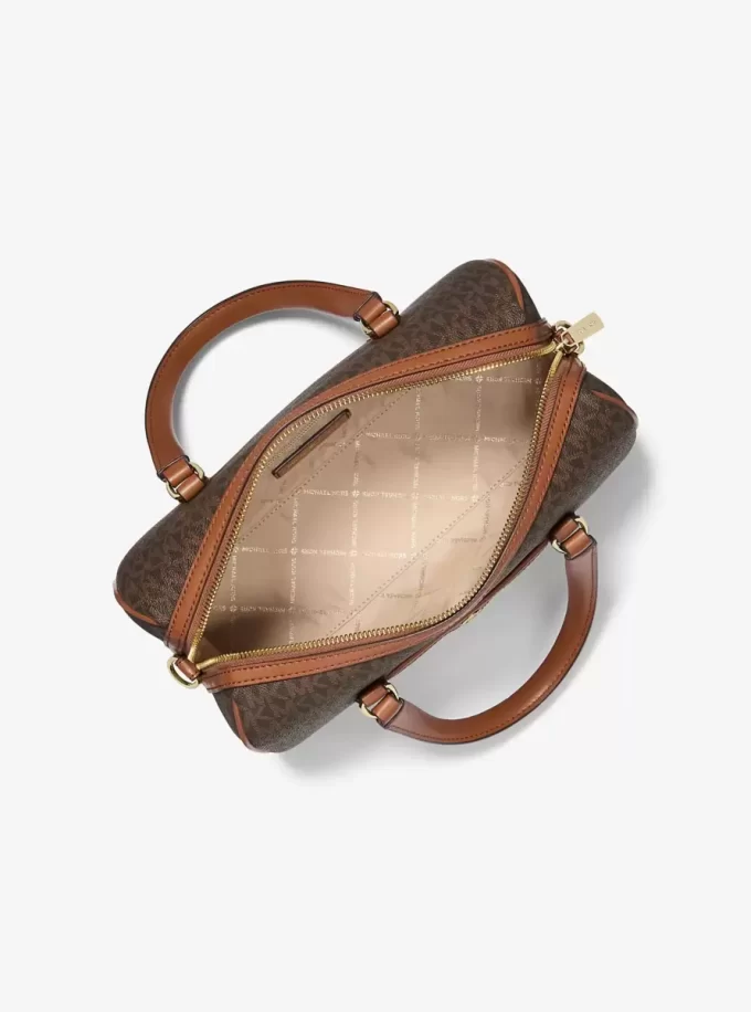 Bolso bandolera mediano Jet Set Travel con logotipo de la firma