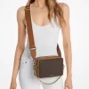 Bolso bandolera mediano para cámara con el logotipo de Bryant Bolso bandolera mediano para cámara con el logotipo de Bryant