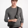 Bolso bandolera para cámara con el logotipo de Cooper Signature y bolsa