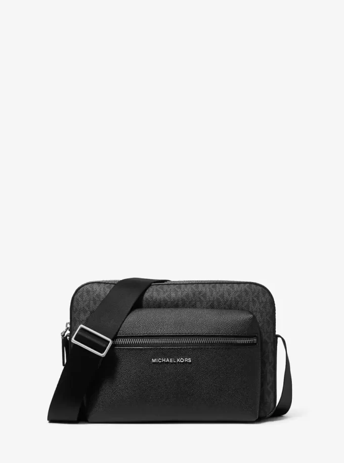 Bolso bandolera para cámara Hudson con textura y logotipo característico Bolso bandolera para cámara Hudson con textura y logotipo característico