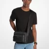 Bolso bandolera para cámara Hudson con textura y logotipo característico Bolso bandolera para cámara Hudson con textura y logotipo característico