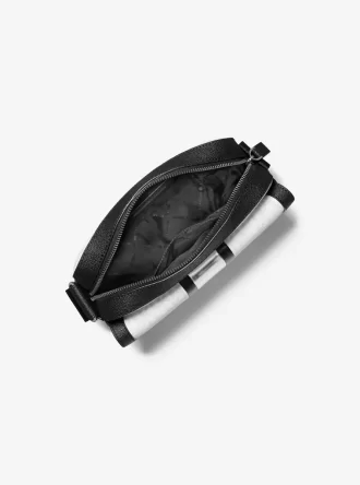 Bolso bandolera para cámara mediano con rayas y logotipo de la firma Cooper