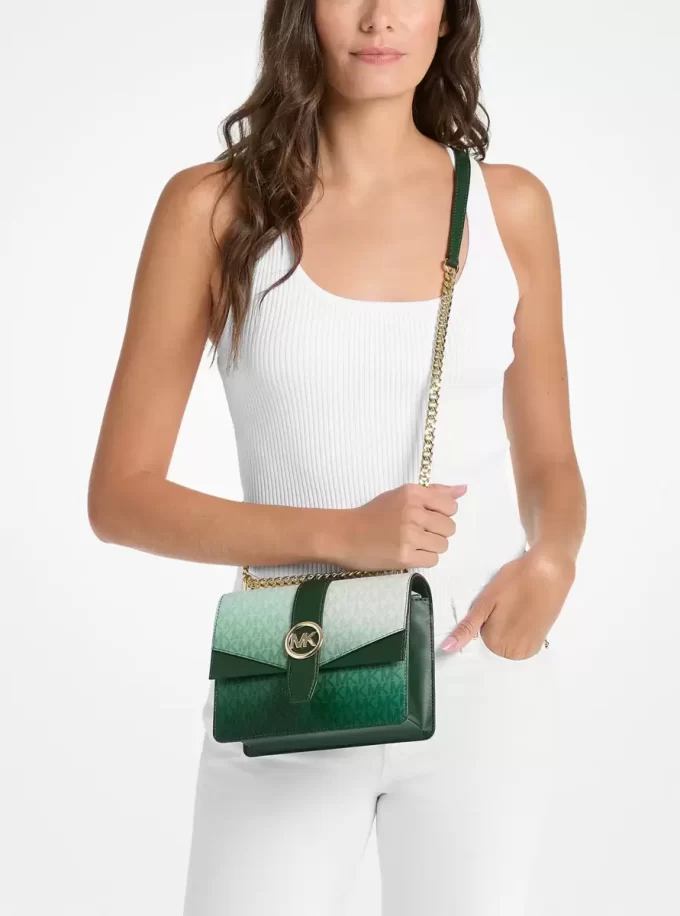 Bolso bandolera pequeño Greenwich con logo degradado. Bolso bandolera pequeño Greenwich con logo degradado.