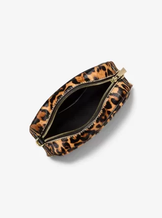 Bolso bandolera pequeño Jet Set con estampado de leopardo y piel de becerro.