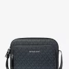 Bolso bandolera utilitario con el logo de la firma Cooper Bolso bandolera utilitario con el logo de la firma Cooper
