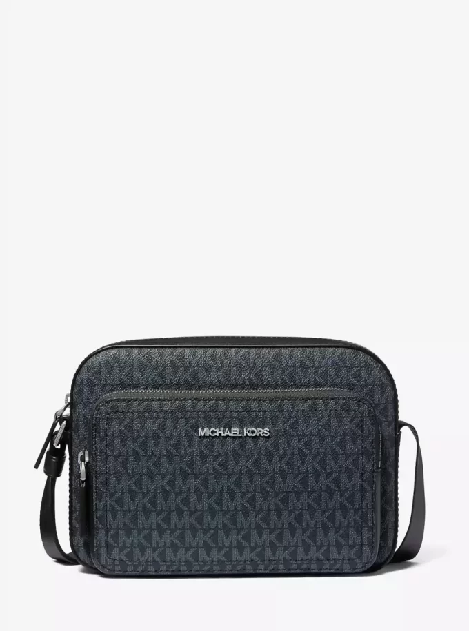 Bolso bandolera utilitario con el logo de la firma Cooper Bolso bandolera utilitario con el logo de la firma Cooper