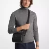 Bolso bandolera utilitario de piel granulada Cooper Bolso bandolera utilitario de piel granulada Cooper