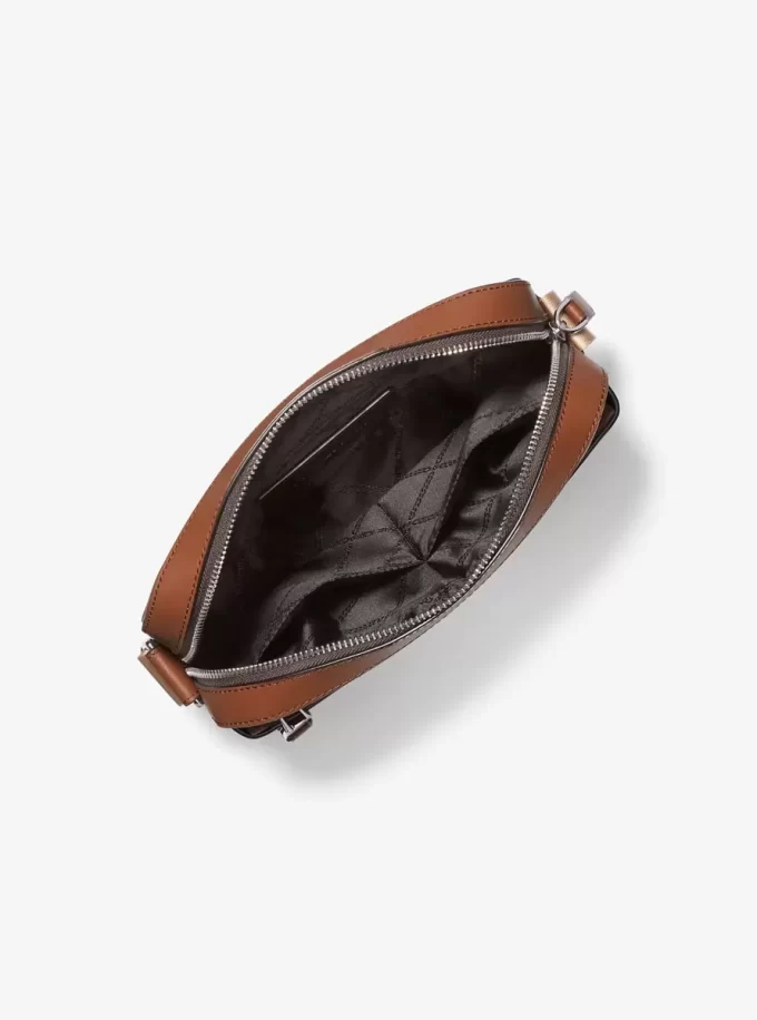 Bolso bandolera utilitario Hudson de piel granulada Bolso bandolera utilitario Hudson de piel granulada