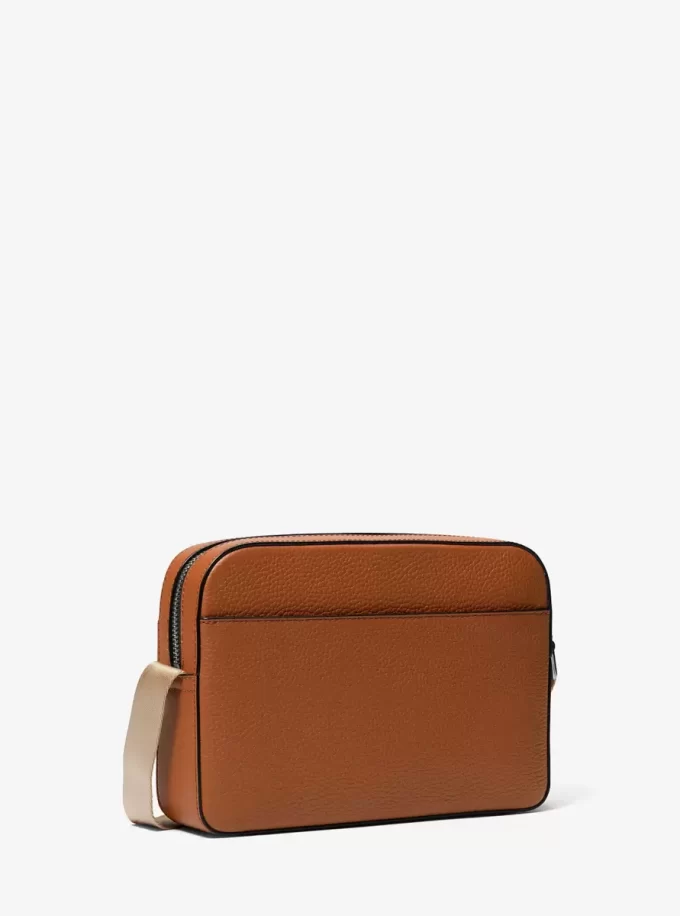 Bolso bandolera utilitario Hudson de piel granulada Bolso bandolera utilitario Hudson de piel granulada