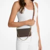 Bolso convertible Bryant Small Signature Logo Bolso convertible Bryant Small Signature Logo
