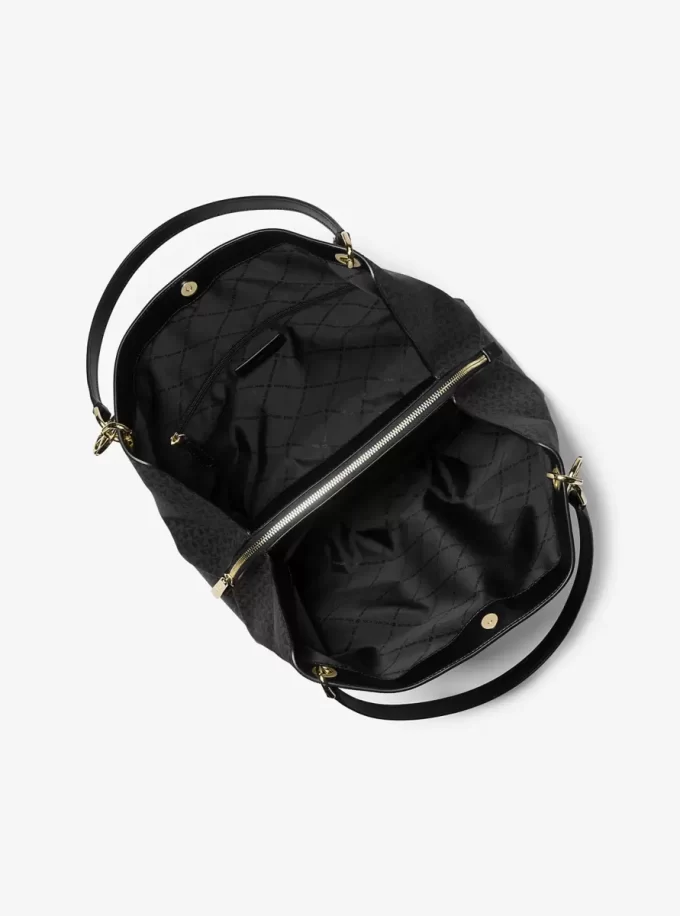 Bolso de hombro grande con logotipo de la firma Christina Bolso de hombro grande con logotipo de la firma Christina