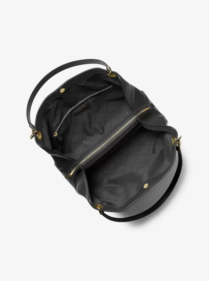Bolso de hombro grande de piel granulada Christina Bolso de hombro grande de piel granulada Christina
