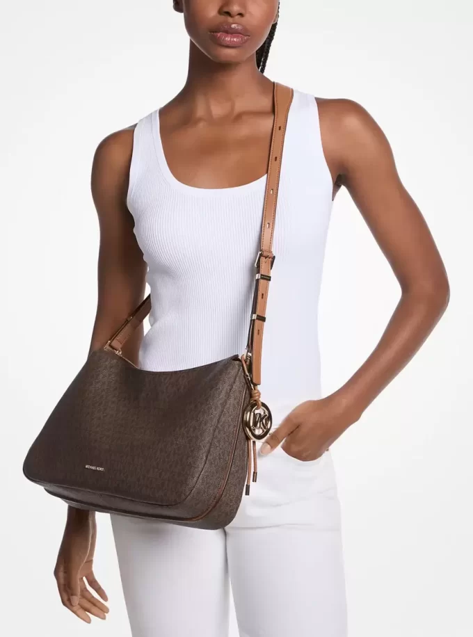 Bolso de hombro mediano con logotipo de la firma Nolita Bolso de hombro mediano con logotipo de la firma Nolita