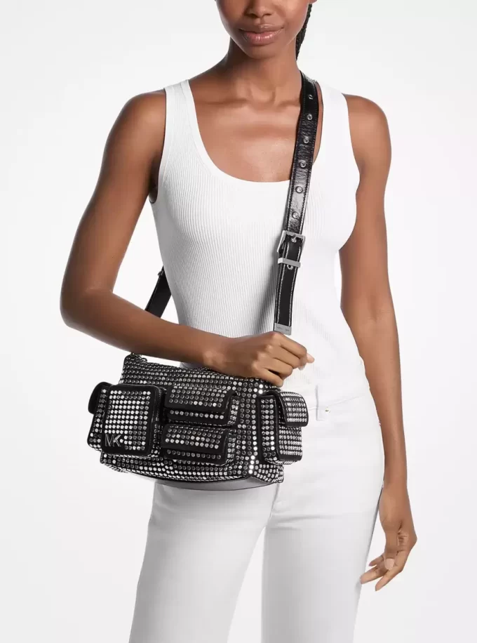 Bolso de hombro mediano Dakota de ante con tachuelas Bolso de hombro mediano Dakota de ante con tachuelas