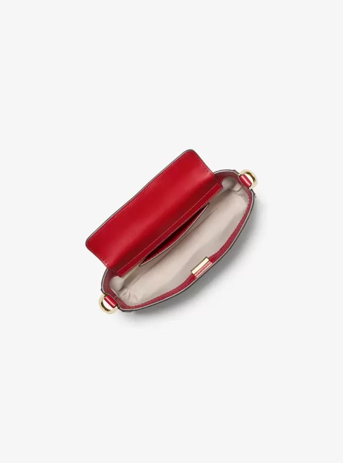 Bolso de mano convertible pequeño con logotipo de la firma metálica de Bryant Bolso de mano convertible pequeño con logotipo de la firma metálica de Bryant