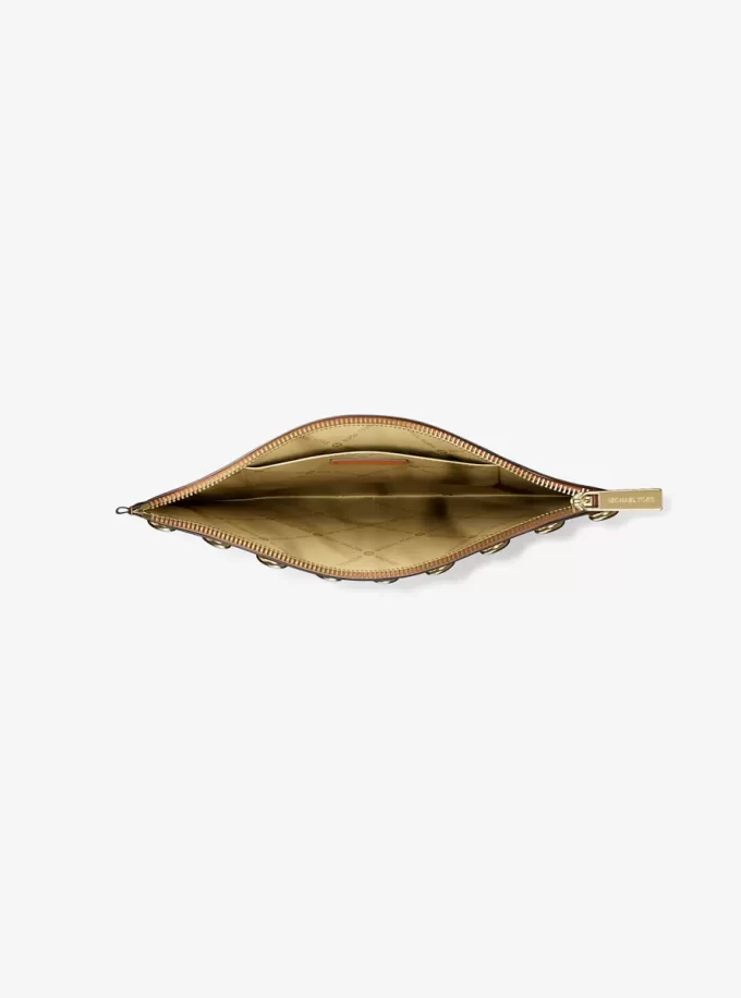 Bolso de mano grande Jet Set de piel granulada con tachuelas Bolso de mano grande Jet Set de piel granulada con tachuelas