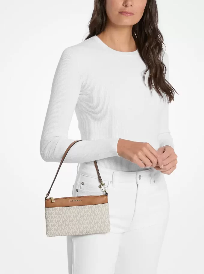 Bolso de mano mediano con el logotipo de la firma Jet Set Bolso de mano mediano con el logotipo de la firma Jet Set