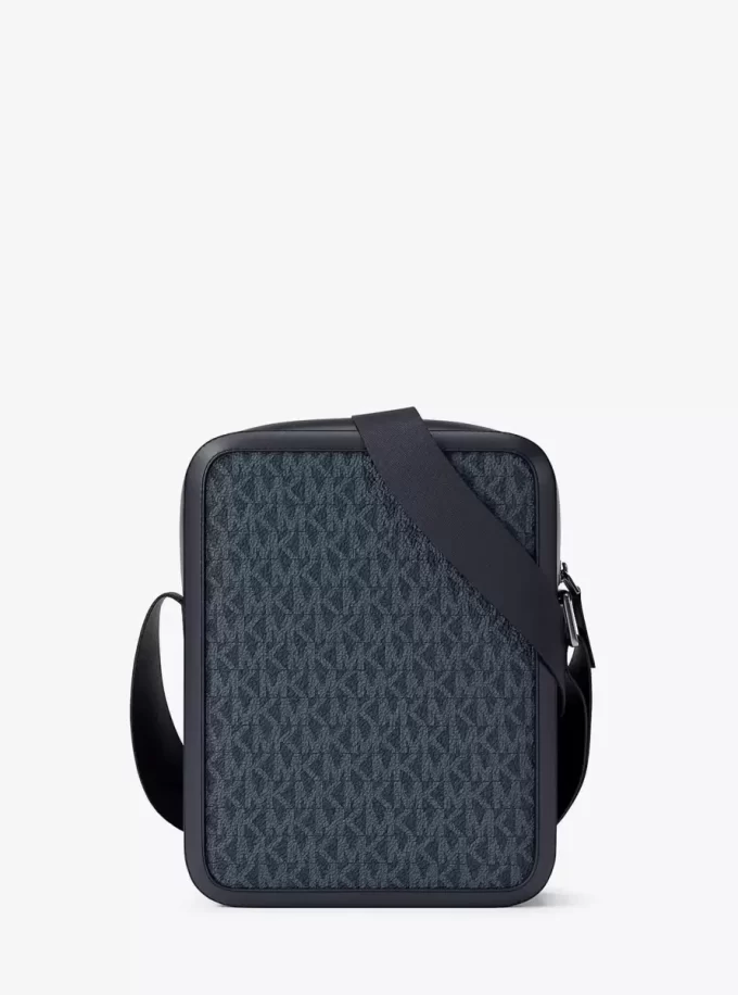 Bolso de vuelo con logotipo de la firma a rayas de Cooper Bolso de vuelo con logotipo de la firma a rayas de Cooper