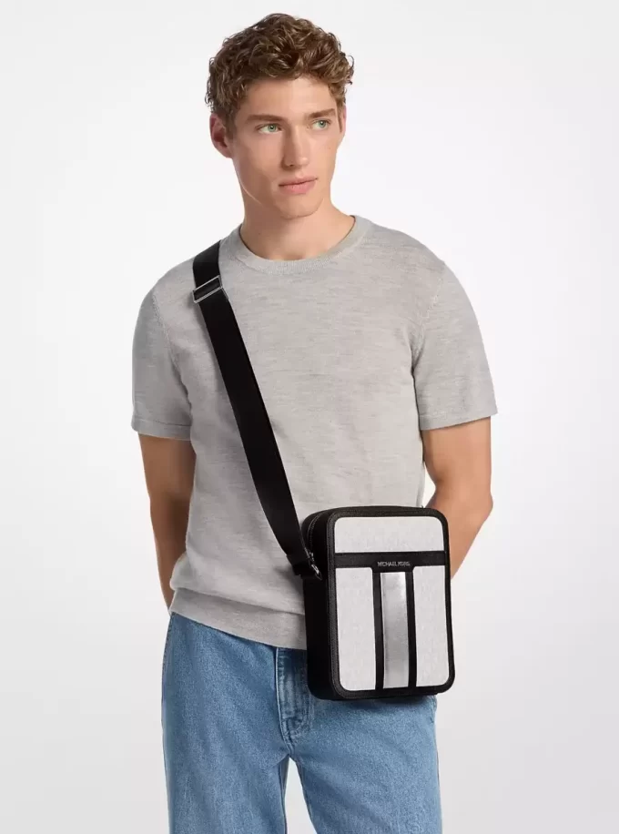 Bolso de vuelo con rayas y logotipo de Cooper Signature Bolso de vuelo con rayas y logotipo de Cooper Signature