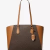 Bolso grande de piel y logo de Taryn Bolso grande de piel y logo de Taryn
