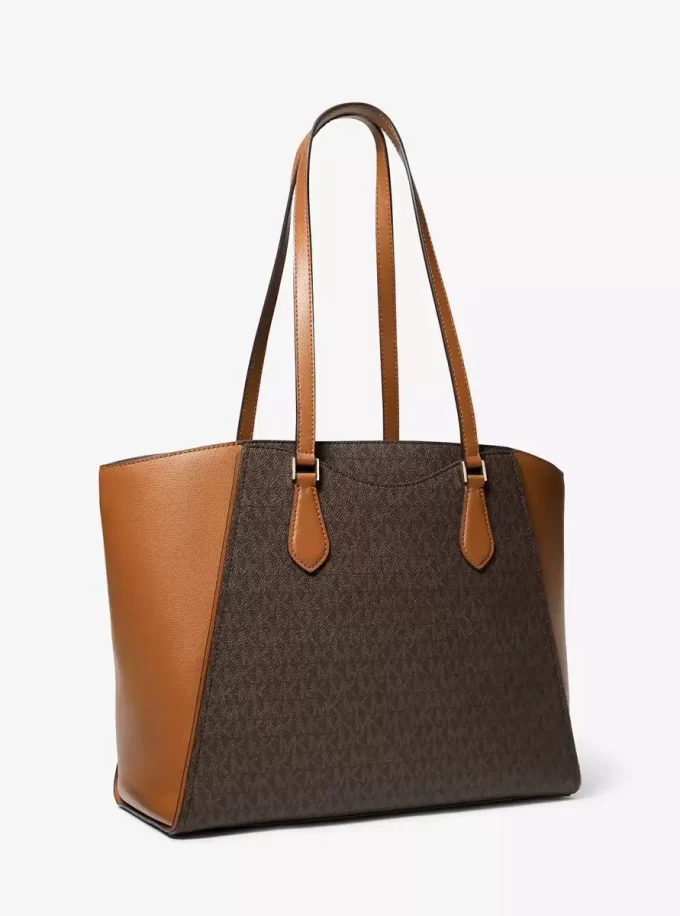 Bolso grande de piel y logo de Taryn Bolso grande de piel y logo de Taryn