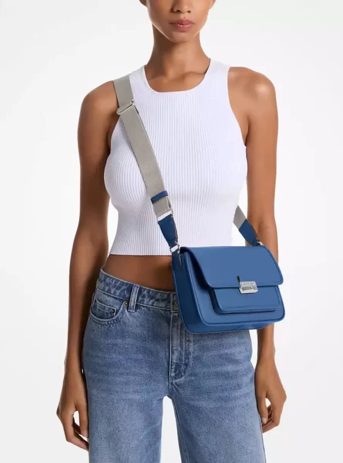 Bolso mensajero mediano de piel Bradshaw
