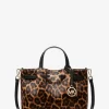 Bolso pequeño Carson de pelo de becerro con estampado de leopardo Bolso pequeño Carson de pelo de becerro con estampado de leopardo