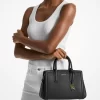 Bolso pequeño Laila de piel granulada Bolso pequeño Laila de piel granulada