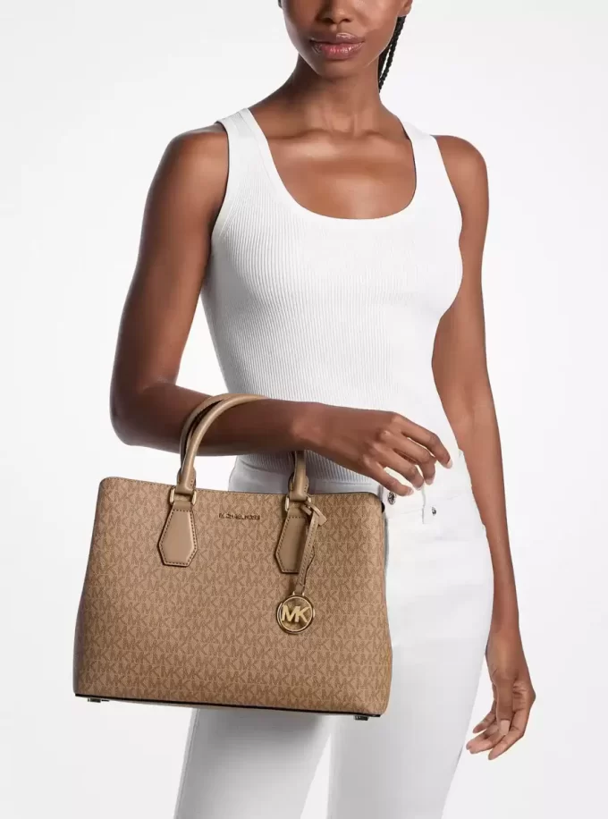 Bolso satchel grande con logotipo de Camille Bolso satchel grande con logotipo de Camille